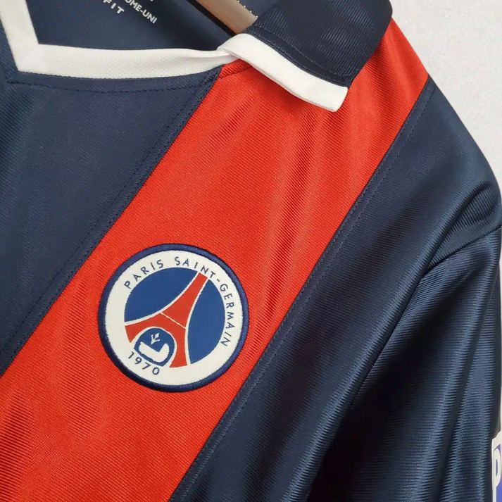 Paris Saint-Germain (PSG) 2001/2002 Home kit