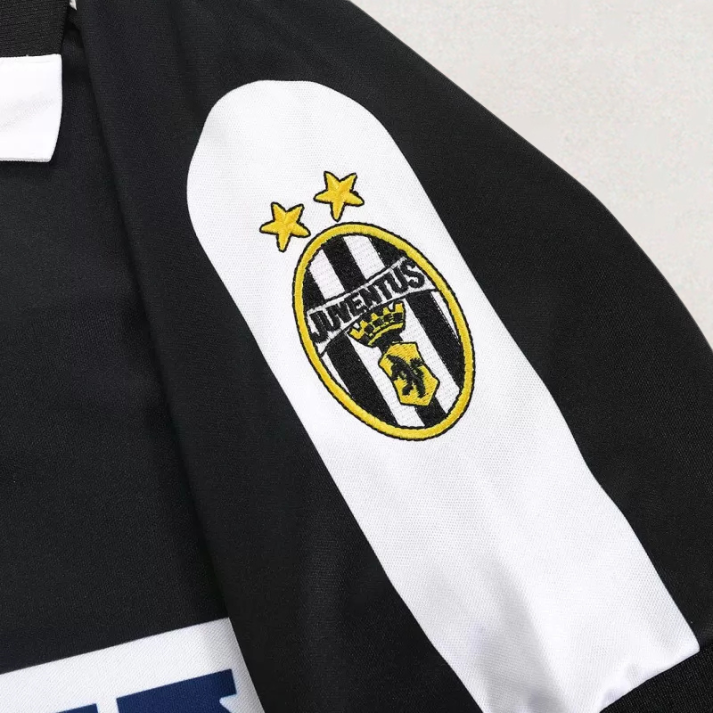 Juventus 1997/98 Home Jersey