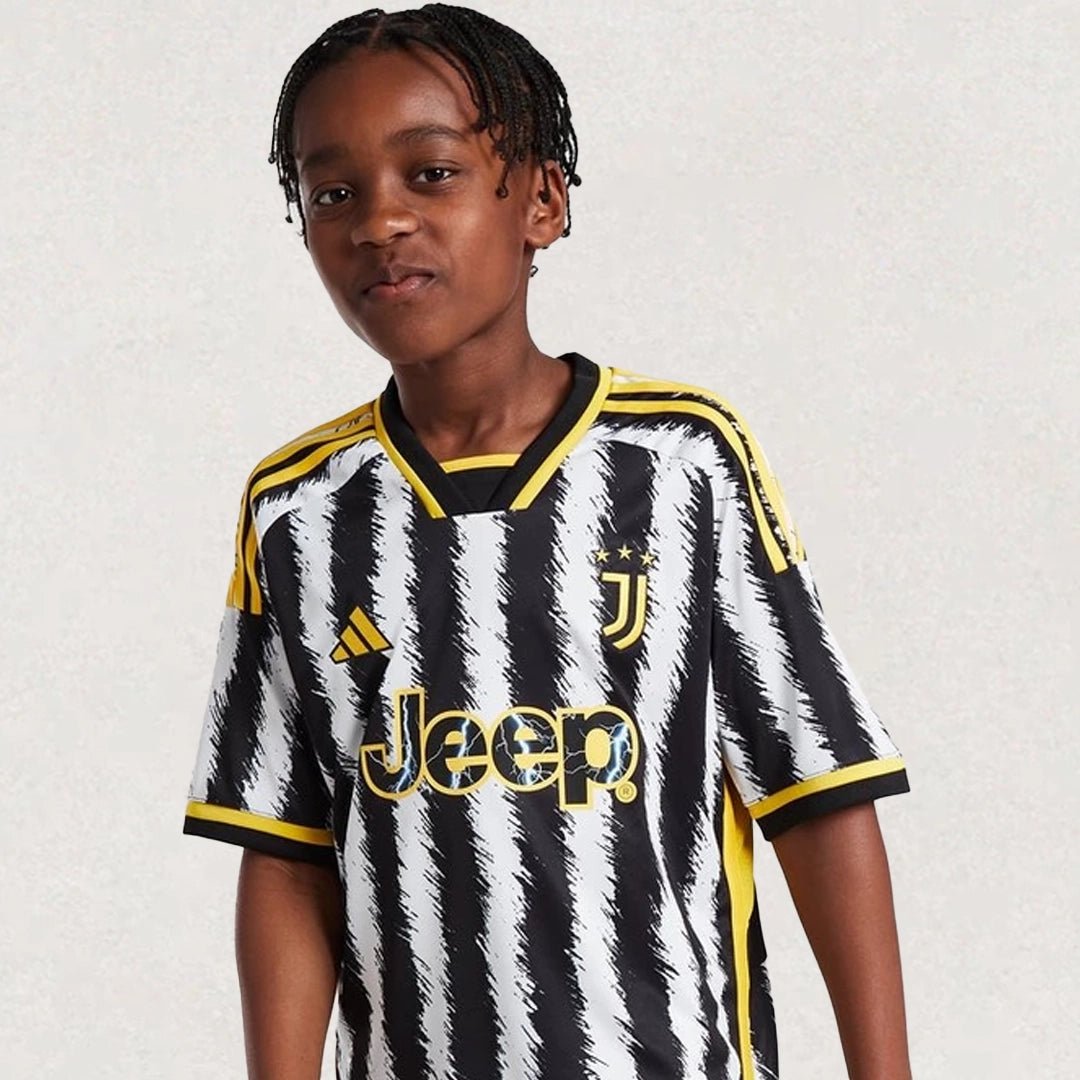 Juventus child jersey on sale